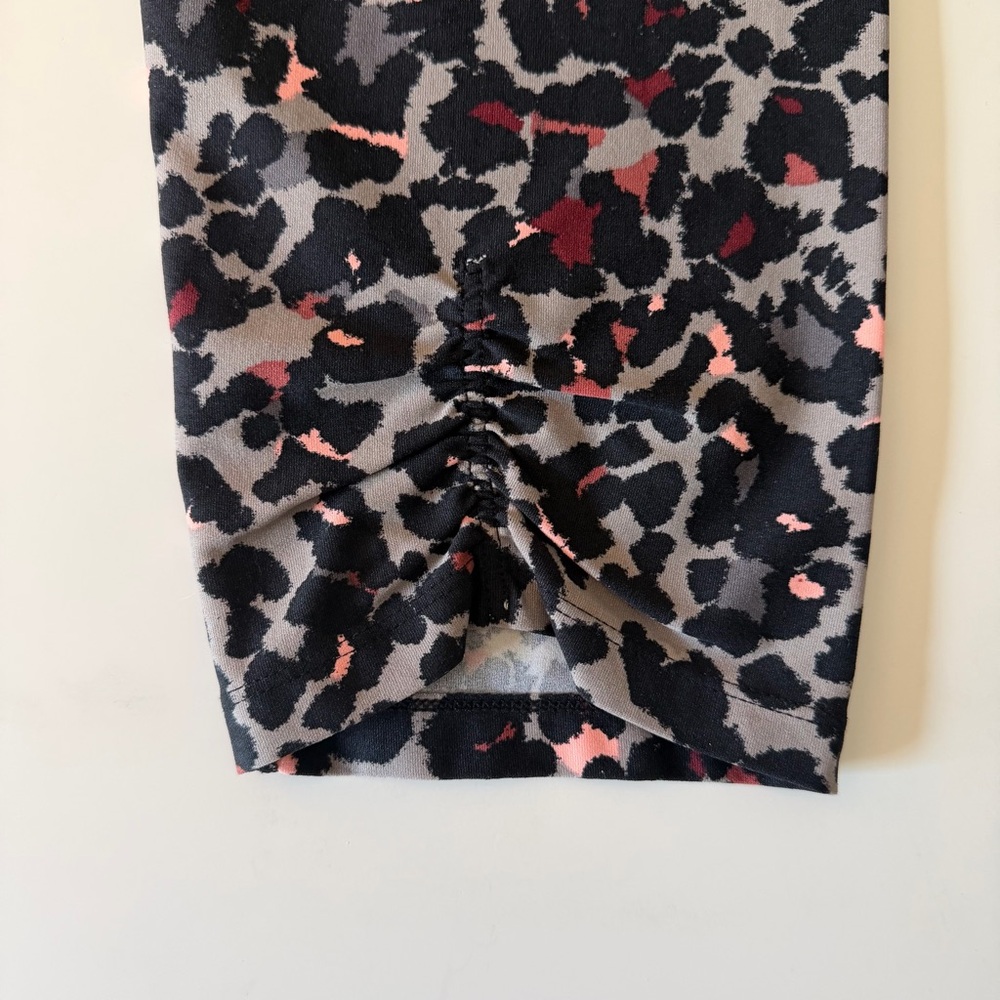 Calvin Klein Performance Capri Leggings - Picture 3 of 4